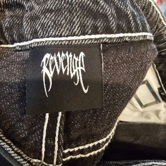 NWOT Revenge Skull Patch Black Jeans   Size 28 - Picture 9 of 11